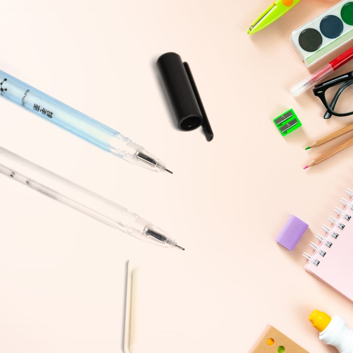 स्मूथ राइटिंग पेन, सुपीरियर राइटिंग एक्सपीरियंस, स्कूल और ऑफिस स्टेशनरी के लिए प्रोफेशनल मजबूत बॉल पेन (2 पेन का सेट) 