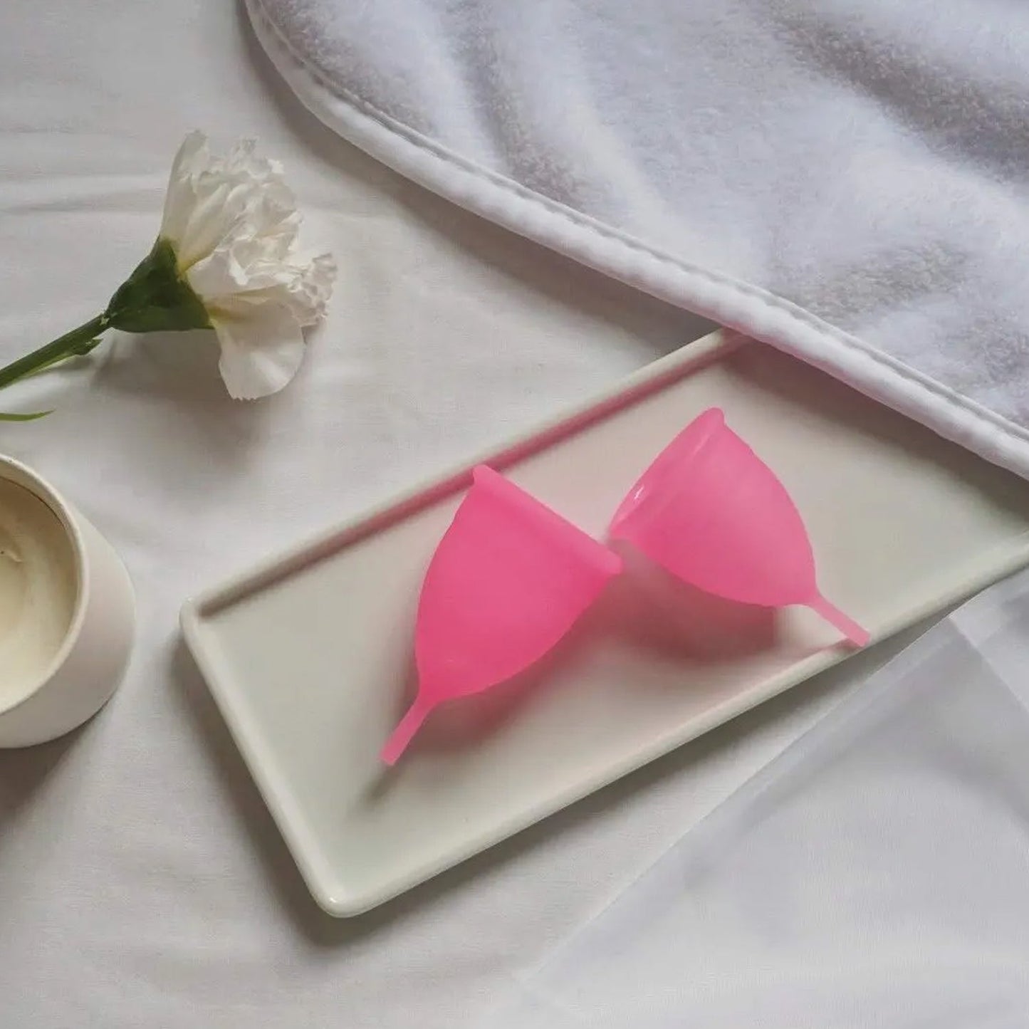 REUSABLE MENSTRUAL CUP FOR MENSTRUAL CYCLE